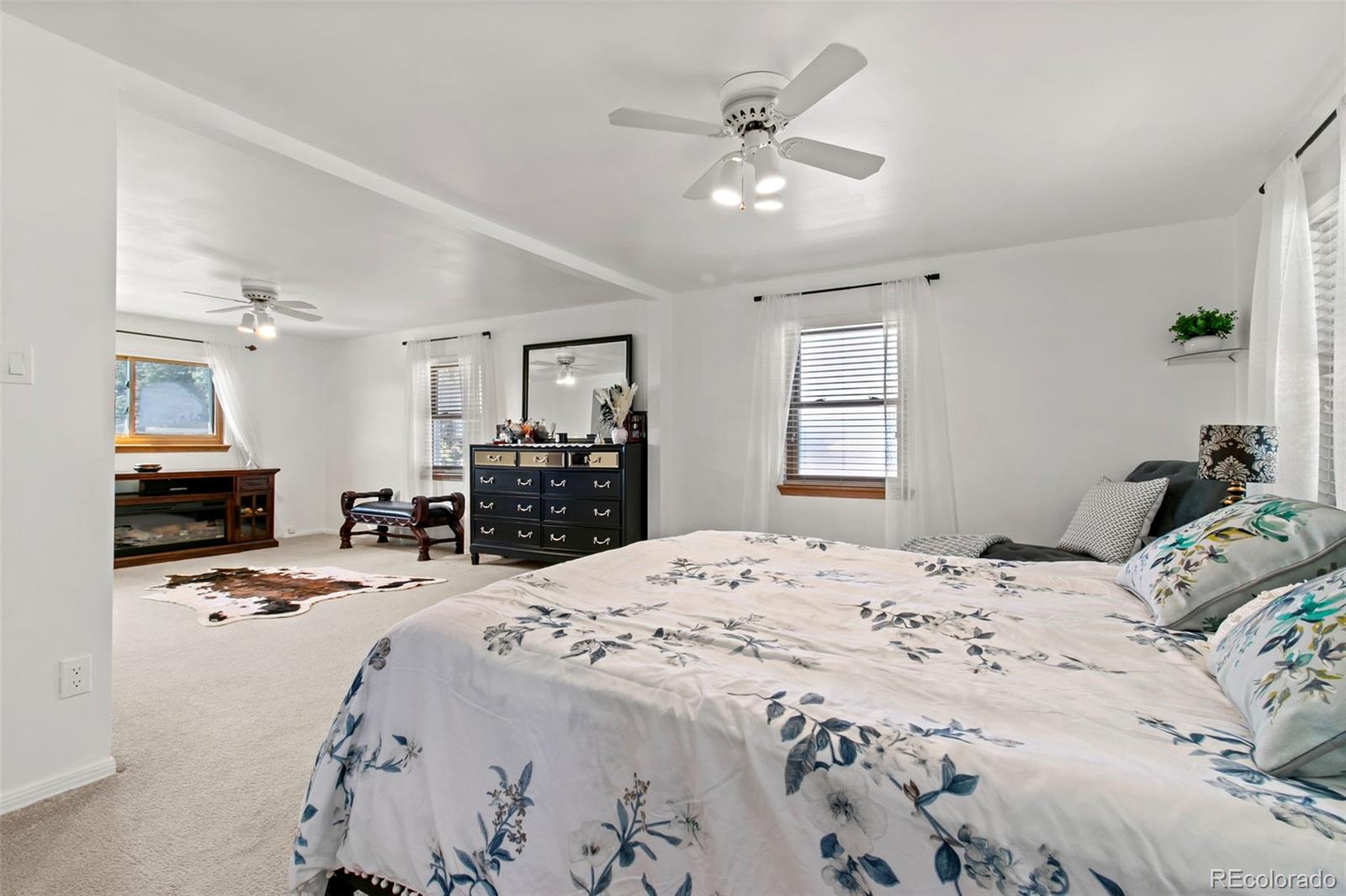 MLS Image #17 for 3191 s holly place,denver, Colorado
