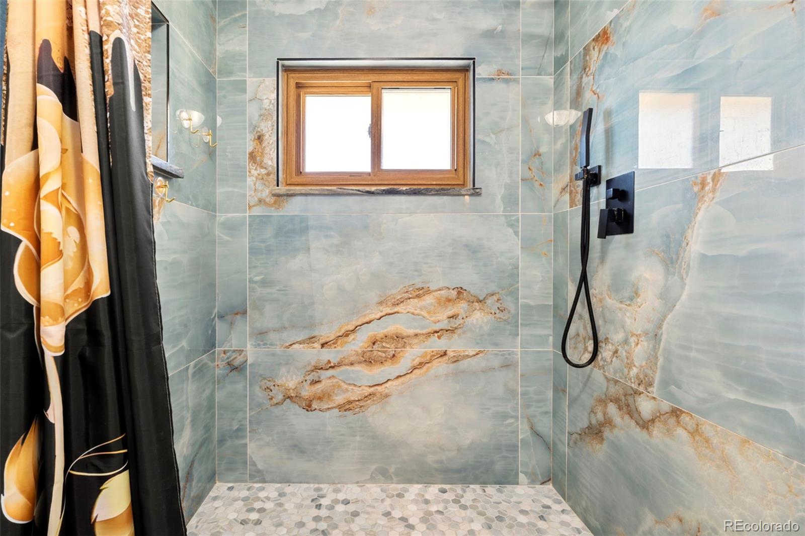 MLS Image #20 for 3191 s holly place,denver, Colorado
