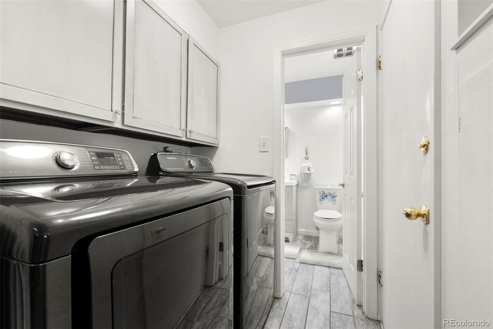 MLS Image #24 for 3191 s holly place,denver, Colorado
