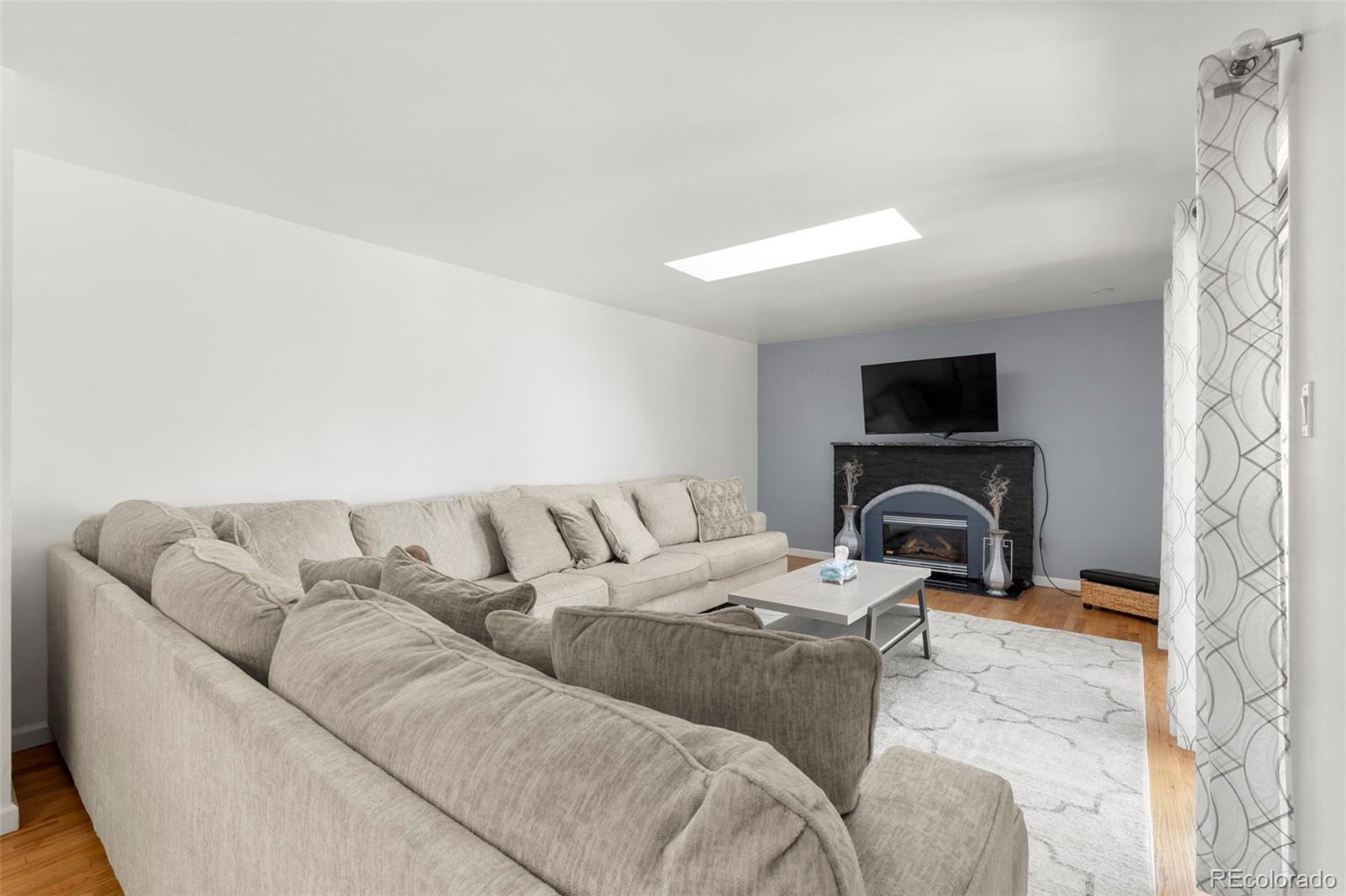 MLS Image #4 for 3191 s holly place,denver, Colorado