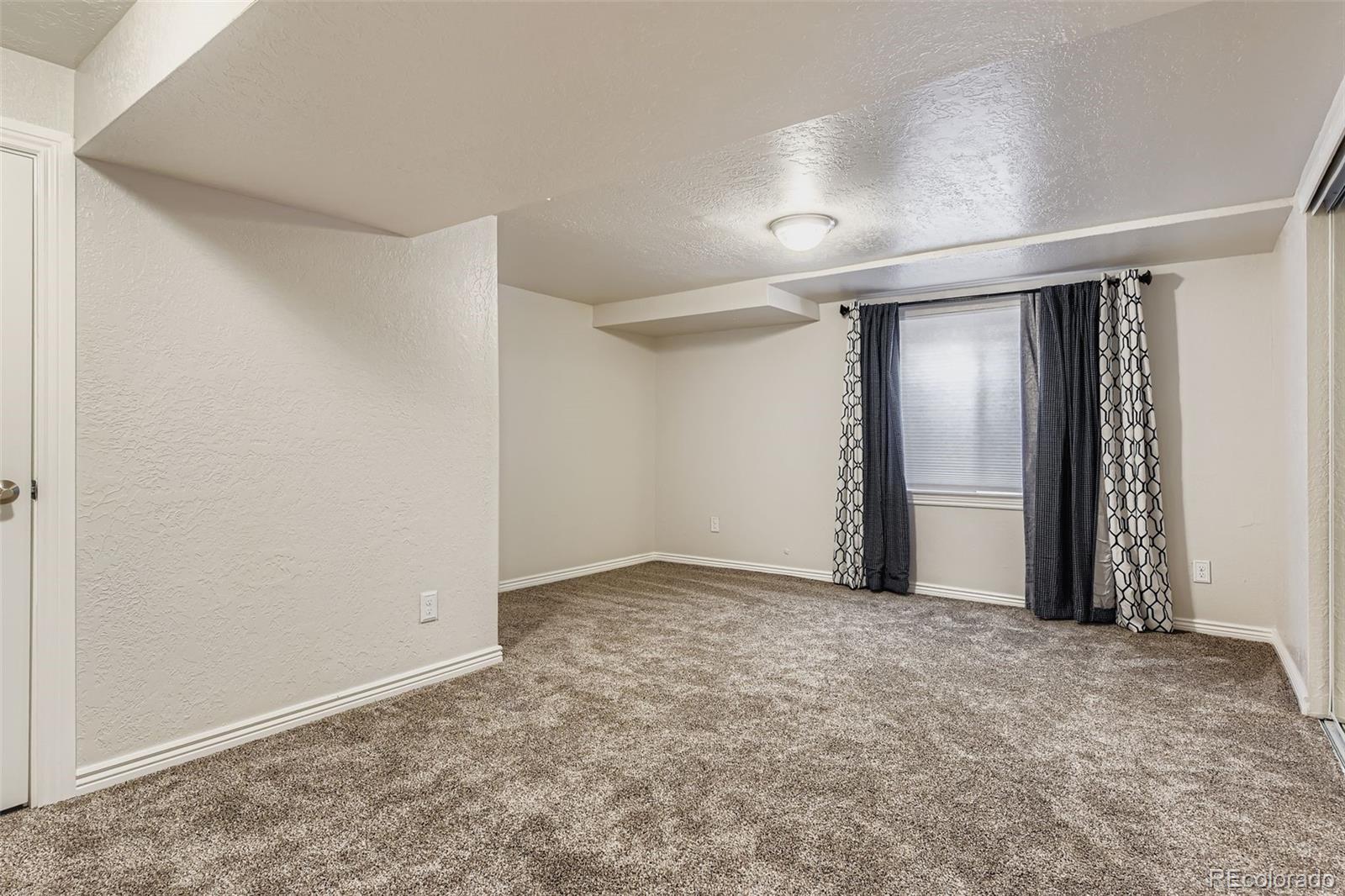 MLS Image #25 for 7747  gunsight pass,littleton, Colorado