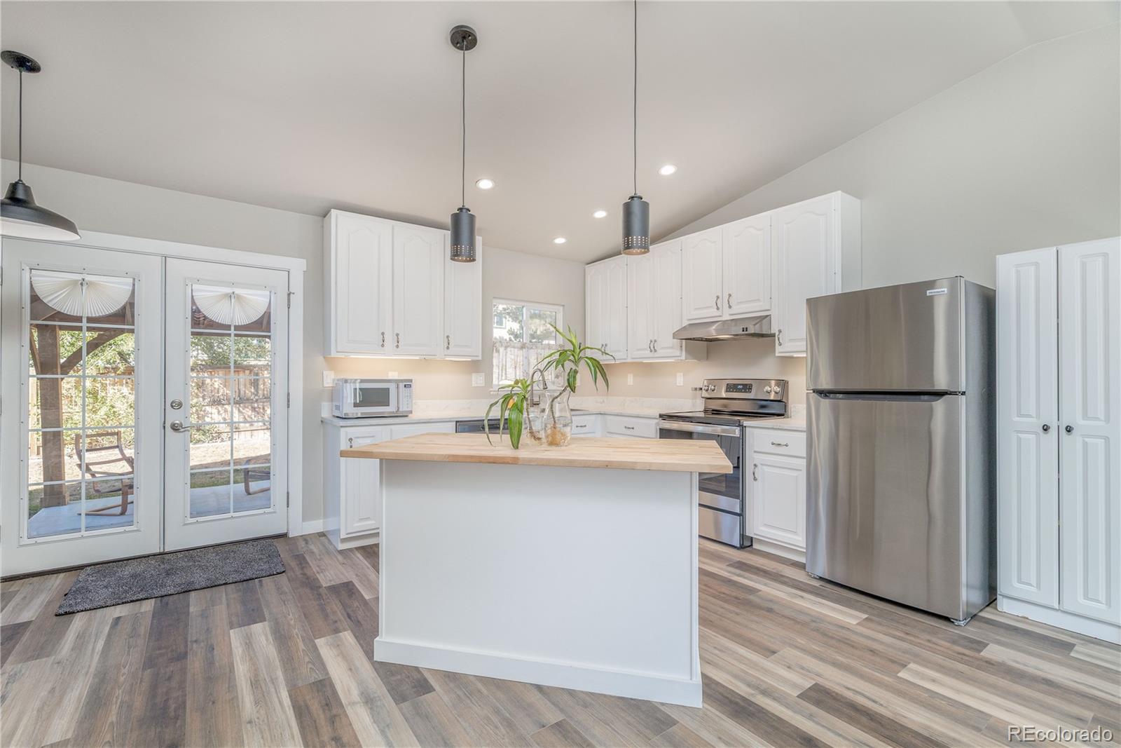 MLS Image #2 for 3850  beltana drive,colorado springs, Colorado