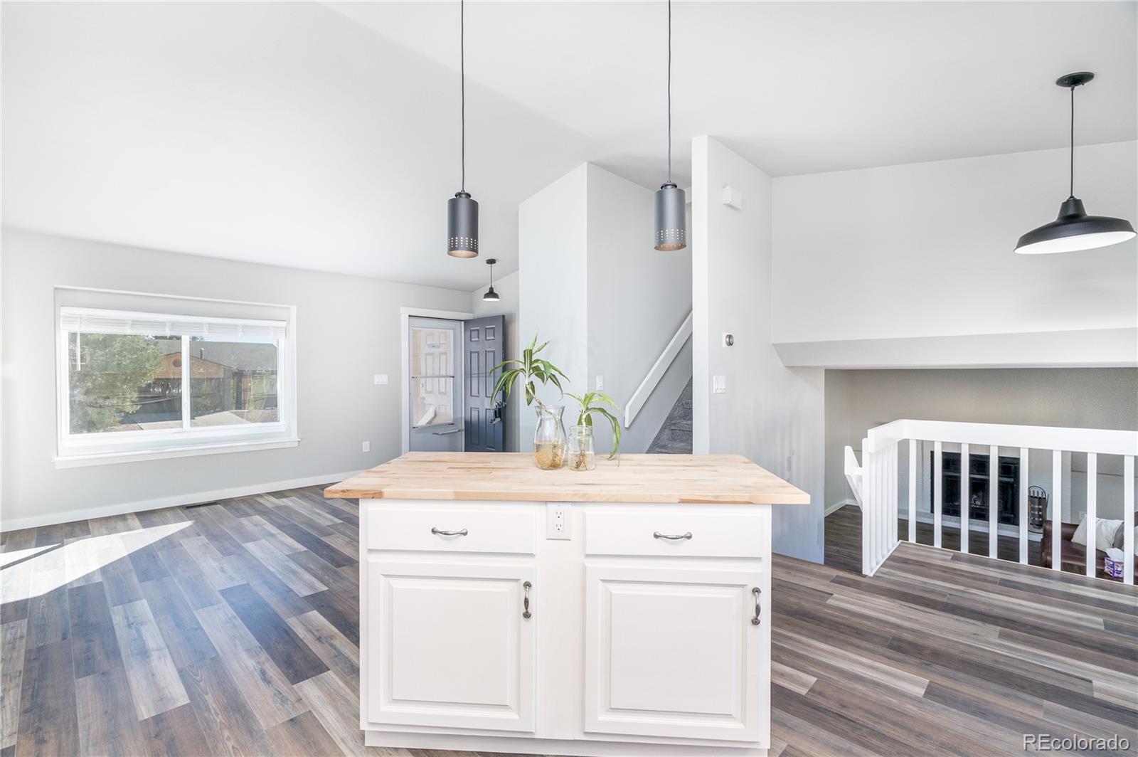 MLS Image #5 for 3850  beltana drive,colorado springs, Colorado