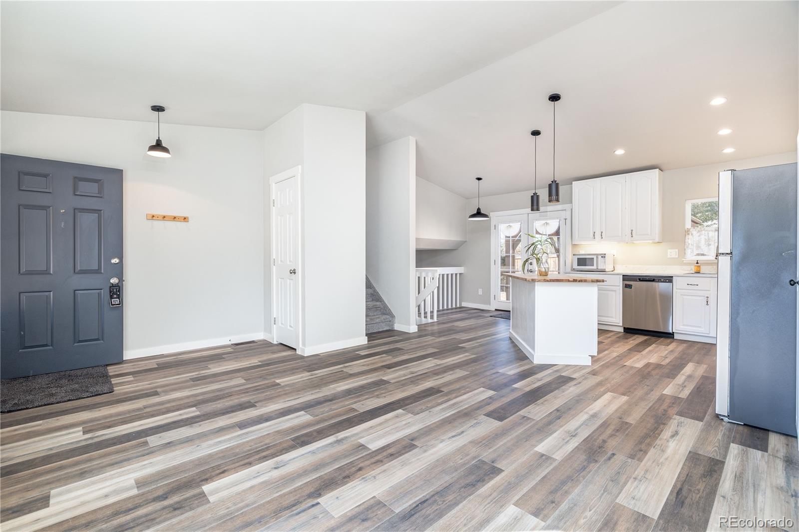 MLS Image #9 for 3850  beltana drive,colorado springs, Colorado