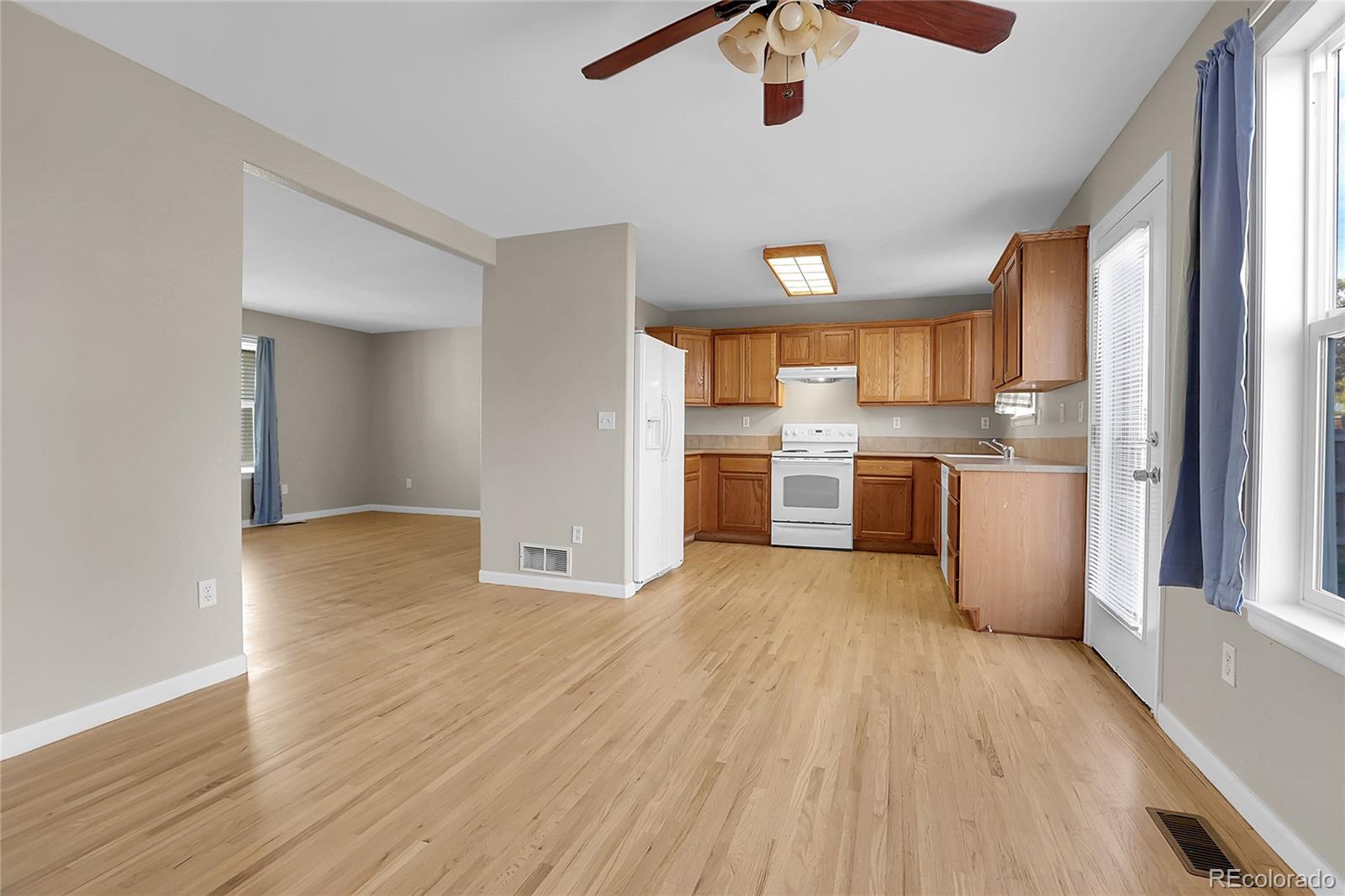 MLS Image #11 for 2265  asoka street,strasburg, Colorado