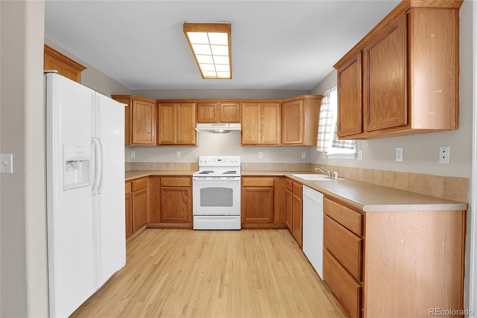 MLS Image #14 for 2265  asoka street,strasburg, Colorado