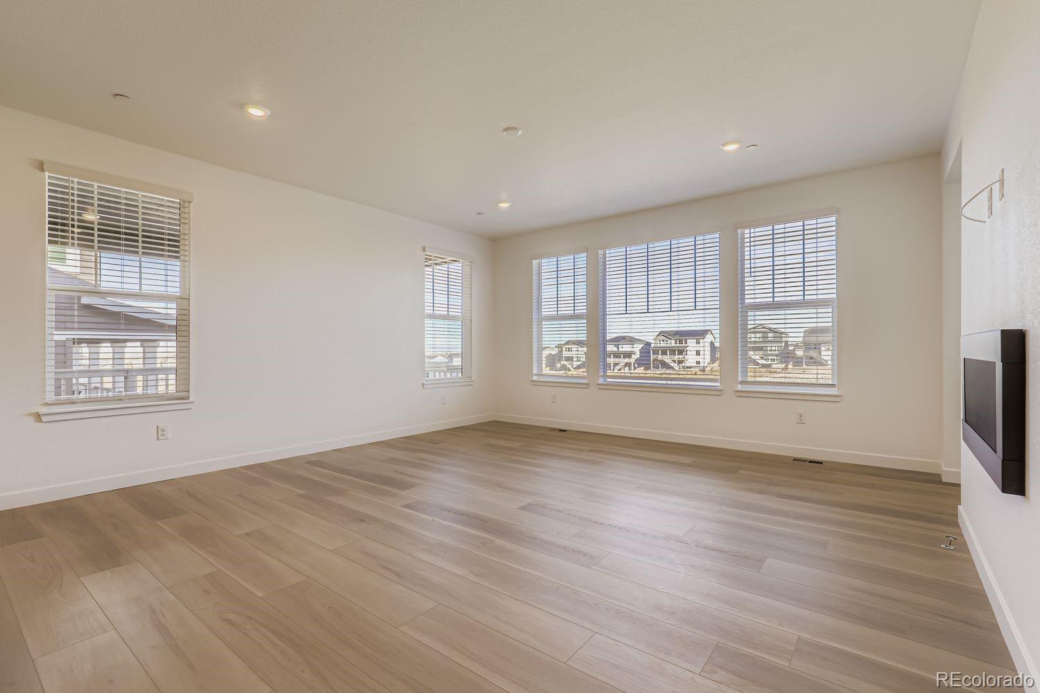 MLS Image #5 for 1301  morning side drive,erie, Colorado