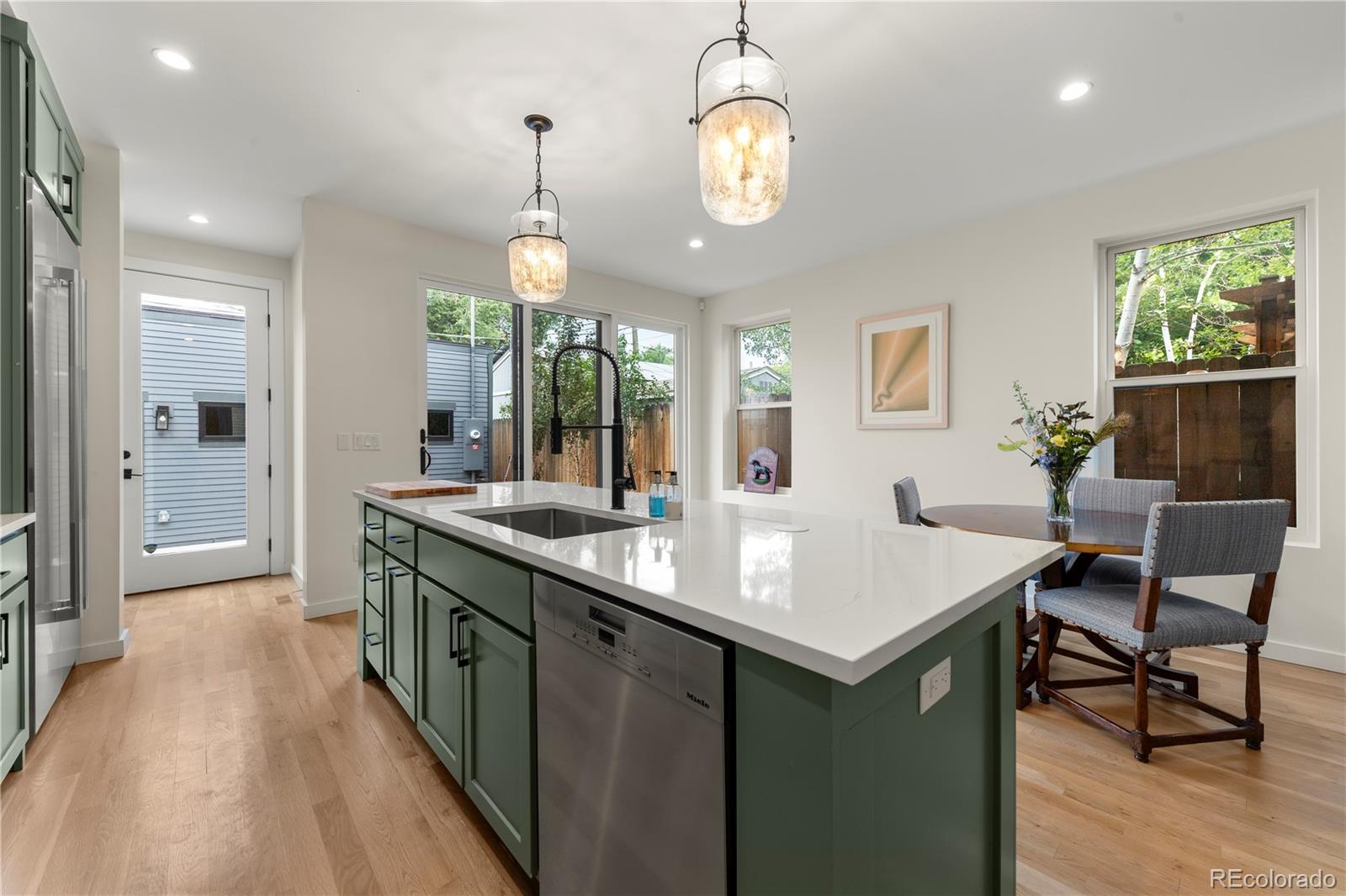 MLS Image #10 for 3414 w 31st avenue,denver, Colorado