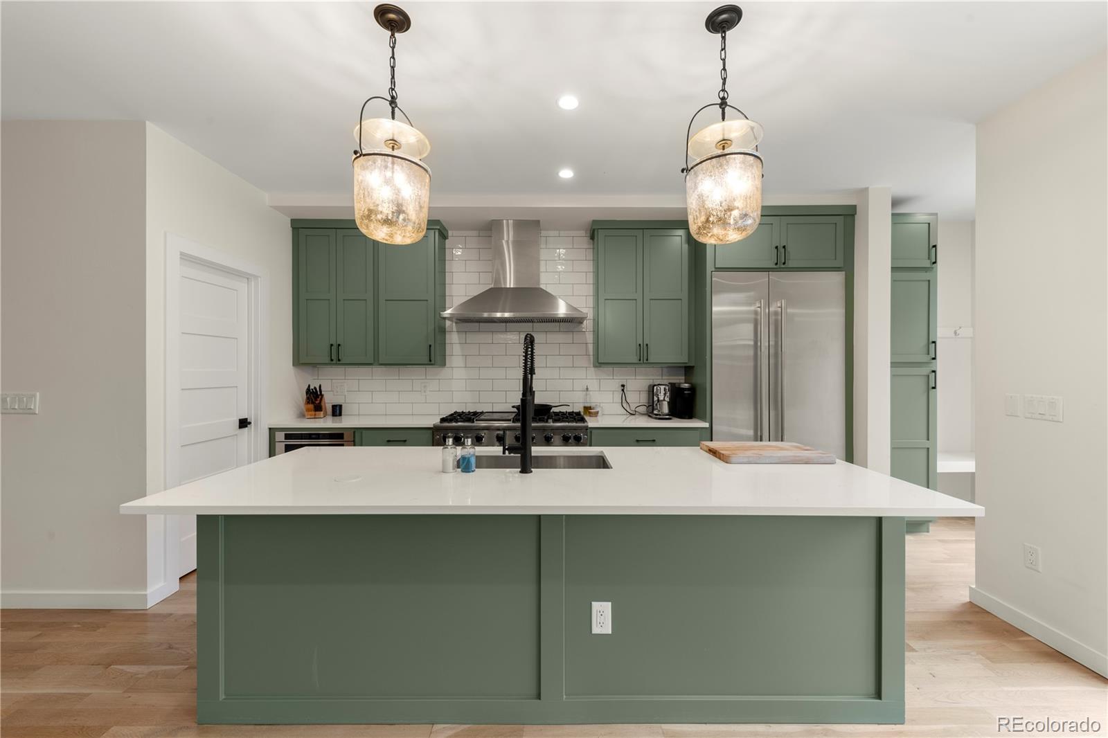 MLS Image #9 for 3414 w 31st avenue,denver, Colorado