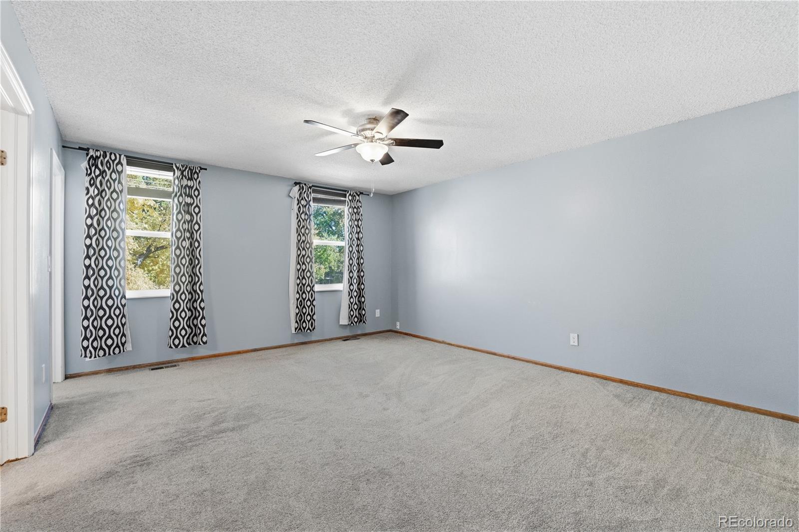 MLS Image #18 for 2007 s rifle street,aurora, Colorado