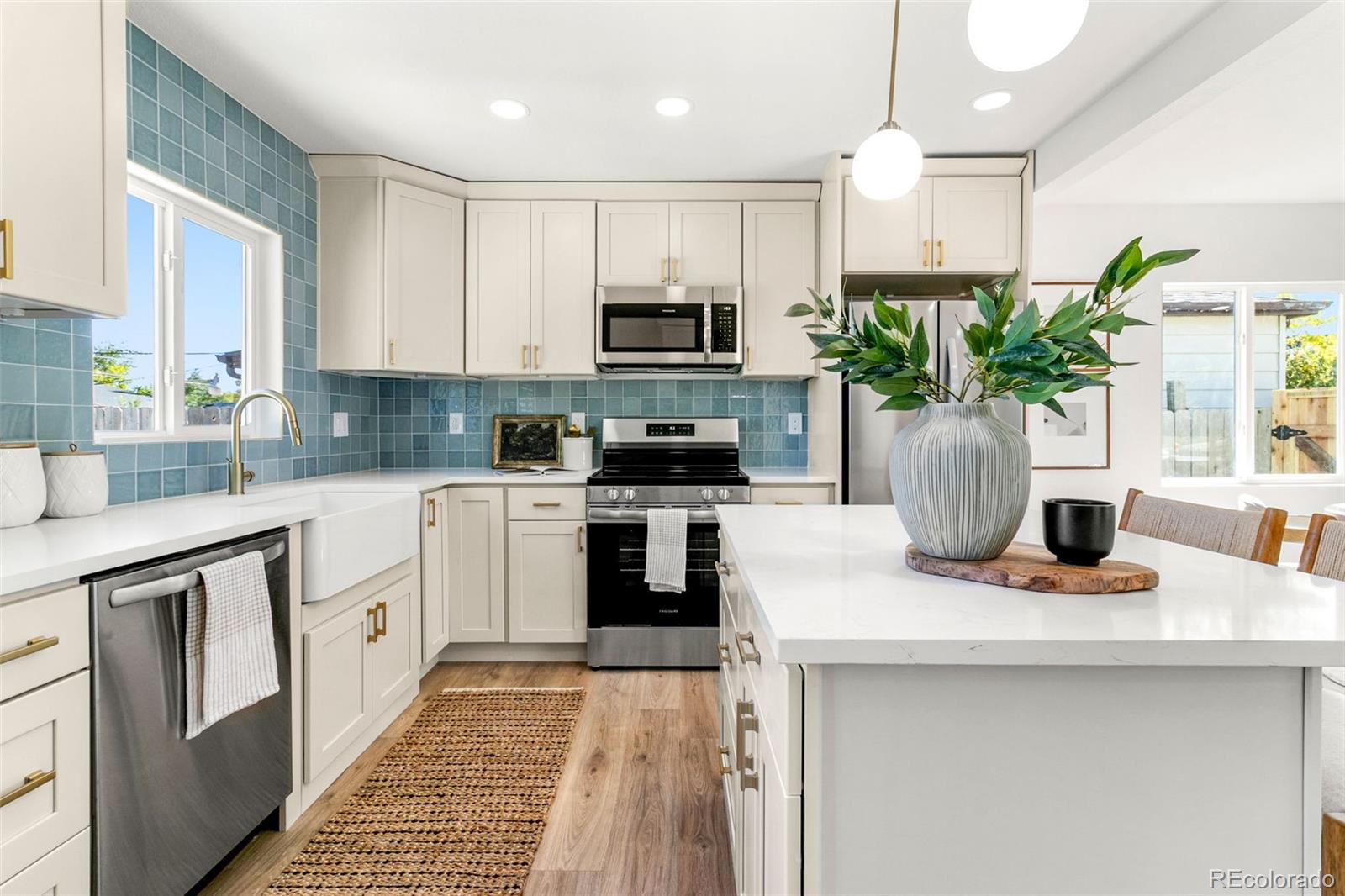 MLS Image #3 for 990  tennyson street,denver, Colorado