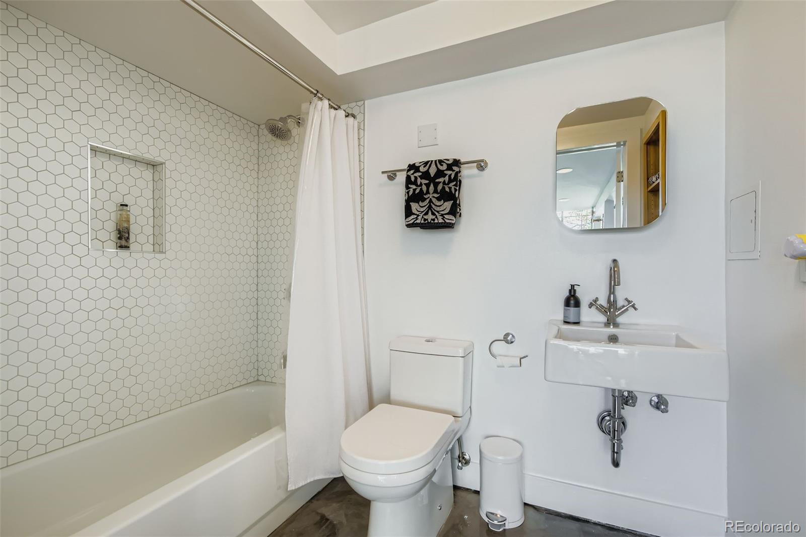 MLS Image #12 for 3377  blake street,denver, Colorado