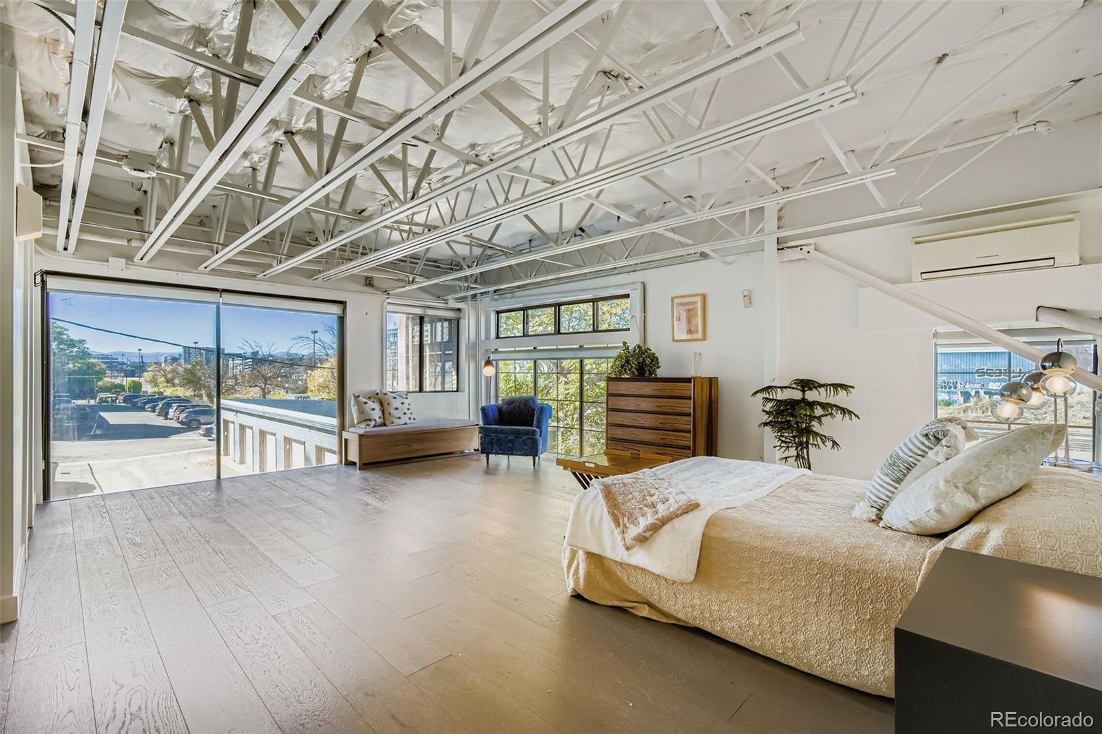 MLS Image #13 for 3377  blake street,denver, Colorado