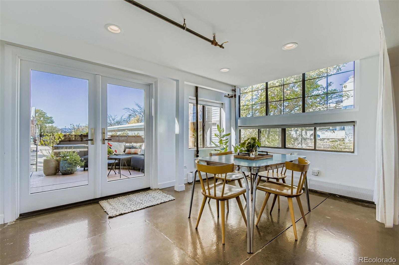 MLS Image #6 for 3377  blake street,denver, Colorado