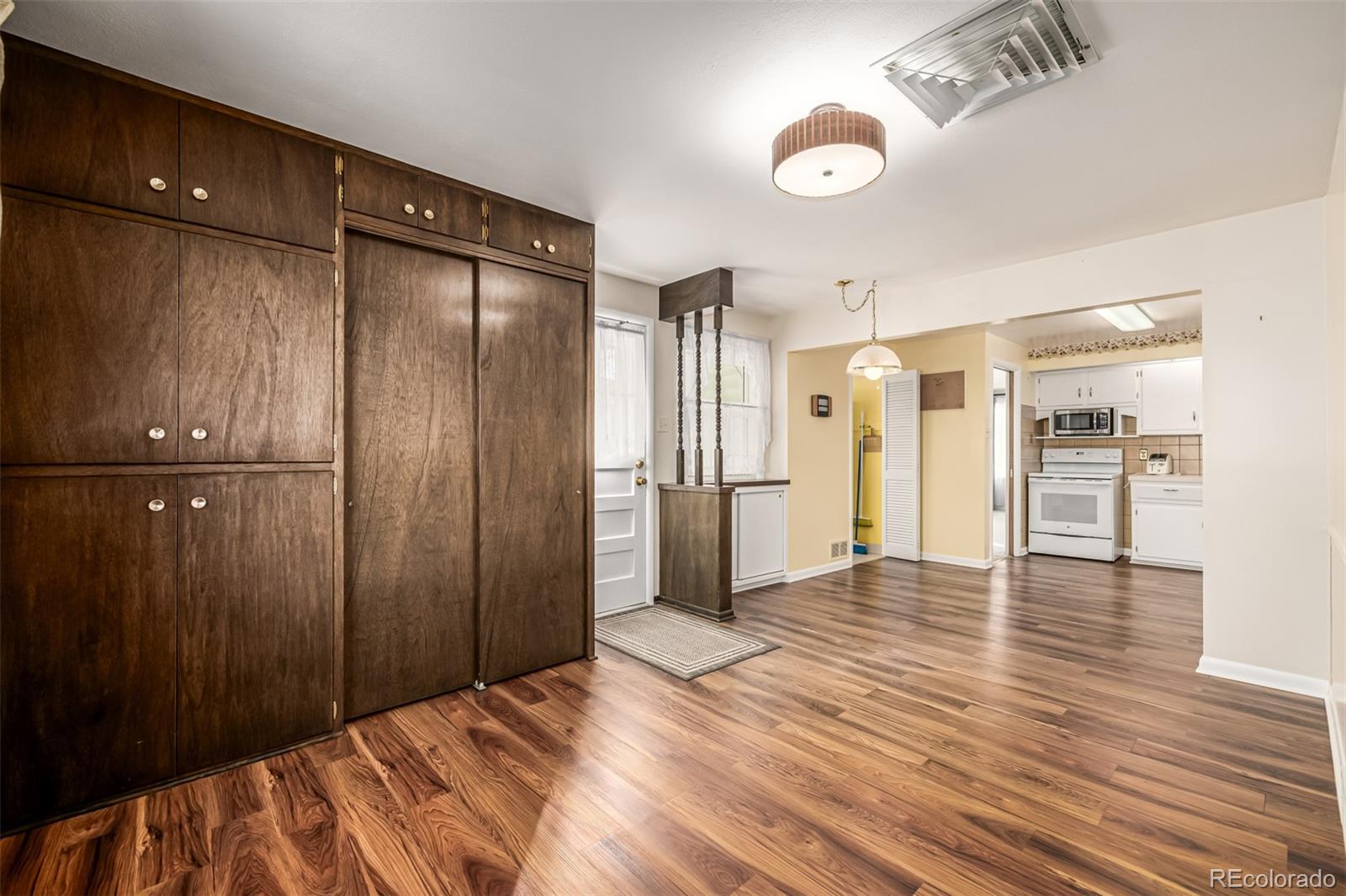 MLS Image #14 for 2764 s irving street,denver, Colorado