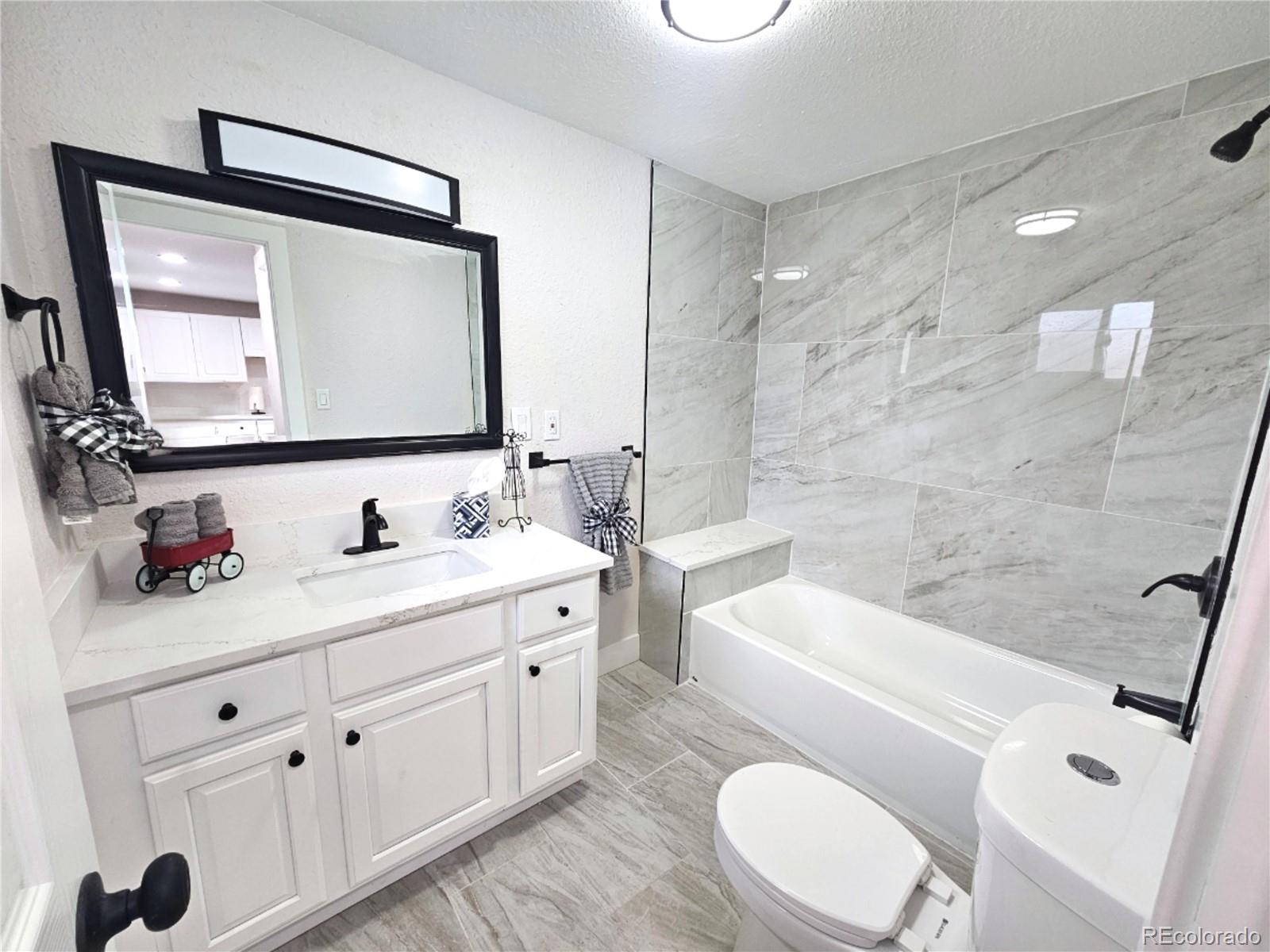 MLS Image #6 for 124 s grove street,denver, Colorado