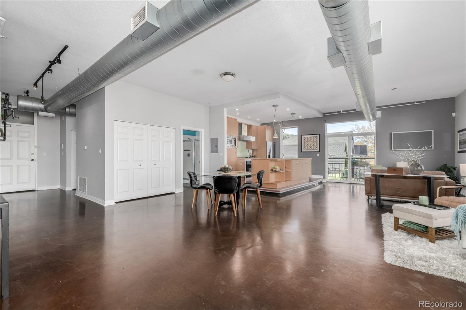 MLS Image #5 for 277 n broadway  204,denver, Colorado
