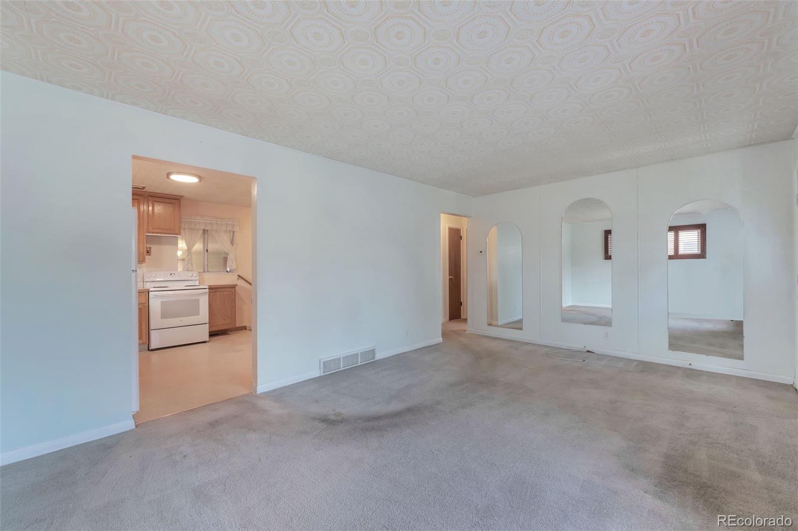 MLS Image #5 for 6916  fern drive,denver, Colorado