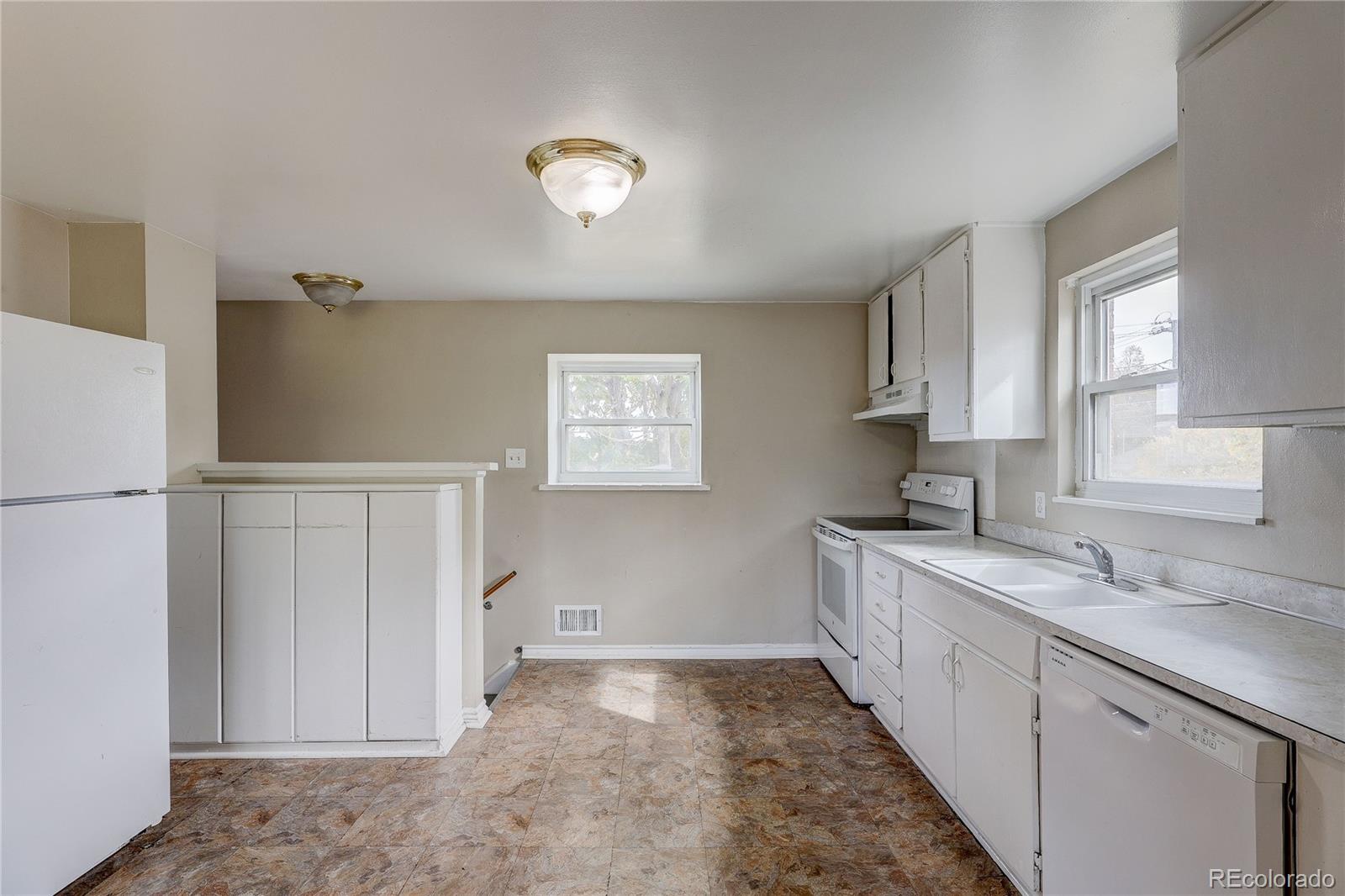 MLS Image #11 for 11482  gilpin street,northglenn, Colorado