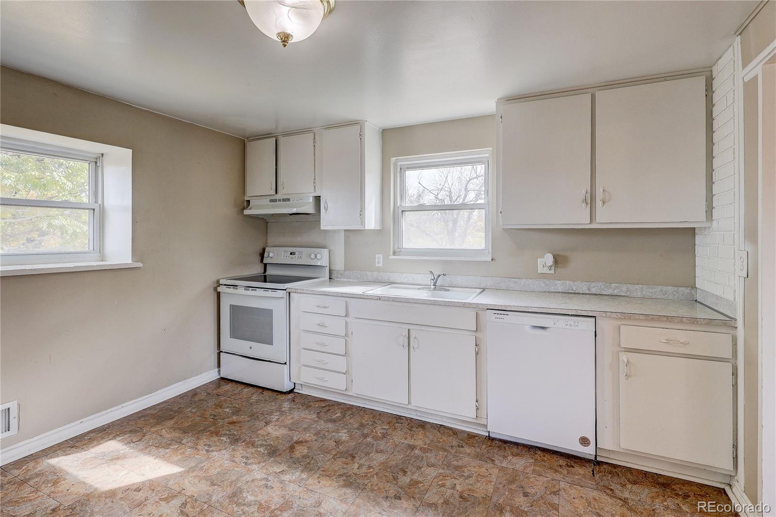 MLS Image #12 for 11482  gilpin street,northglenn, Colorado