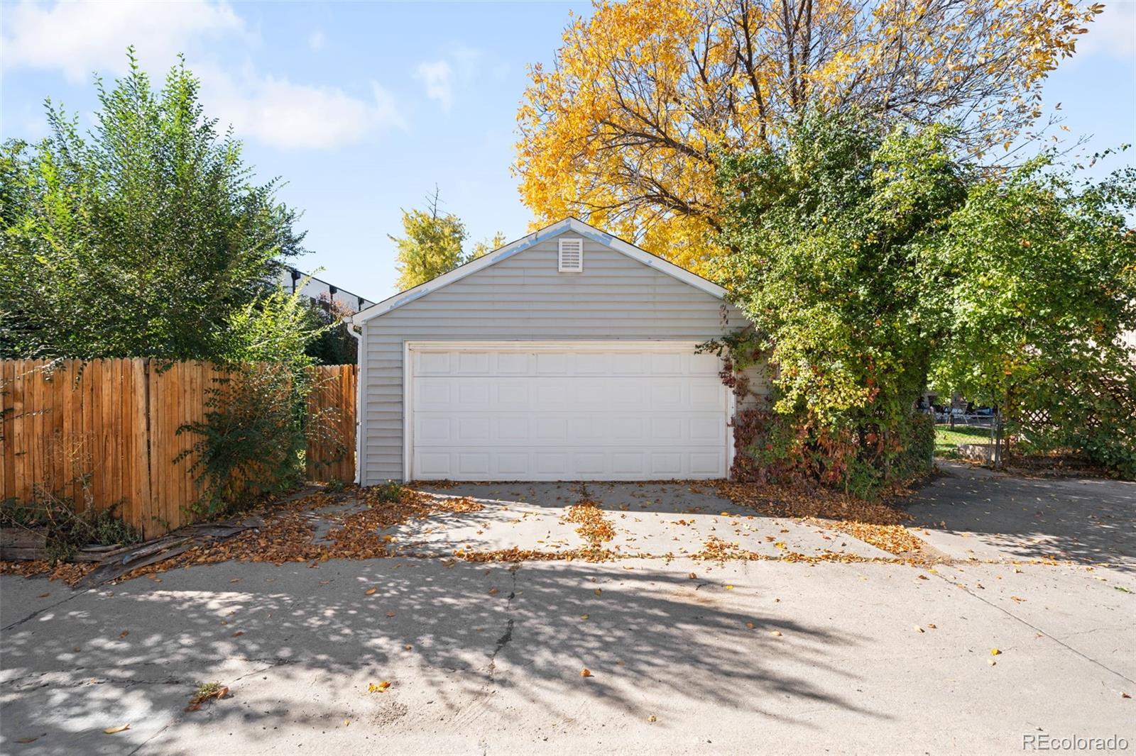 MLS Image #11 for 2664 s cook street,denver, Colorado