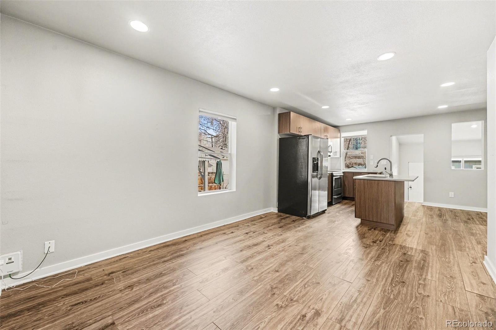MLS Image #6 for 860  fox street,denver, Colorado