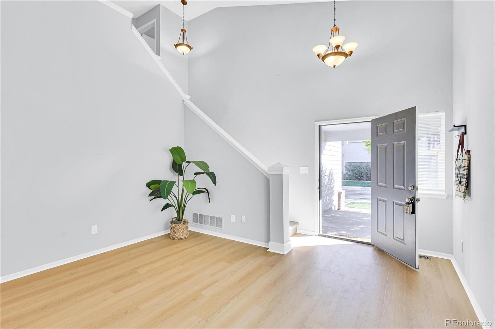 MLS Image #4 for 11209  vilas street,parker, Colorado