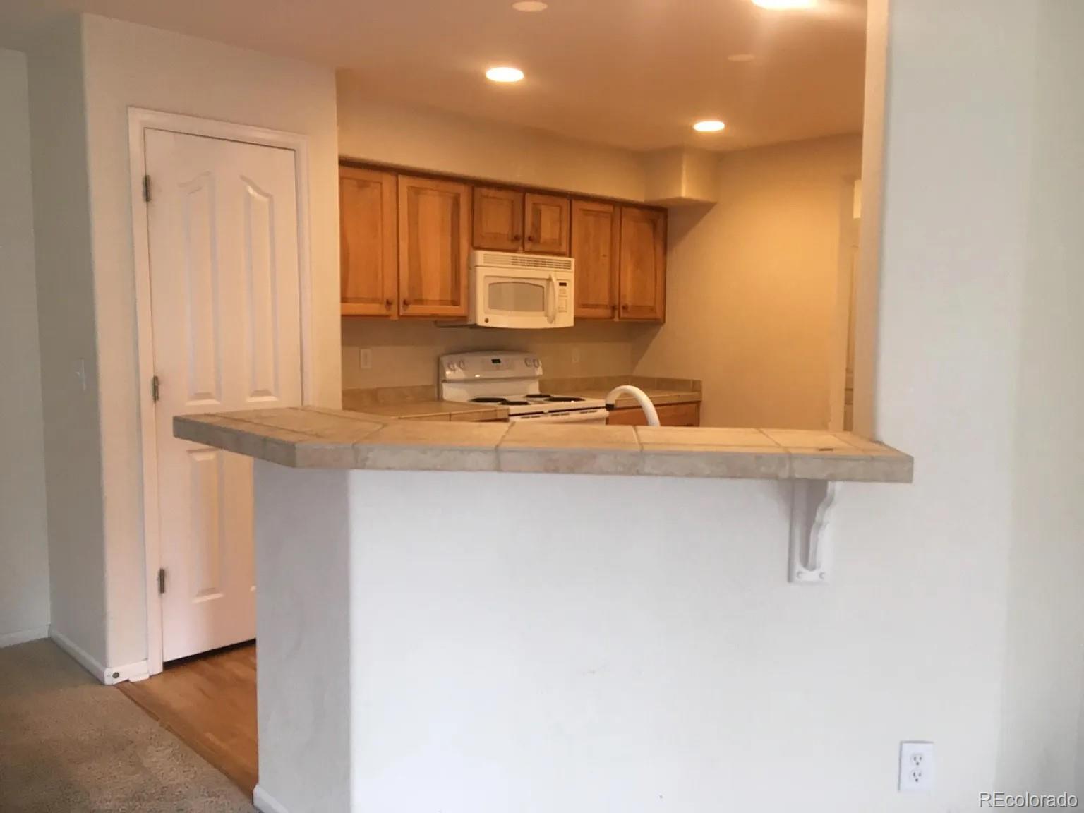 MLS Image #13 for 12837  mayfair way,englewood, Colorado