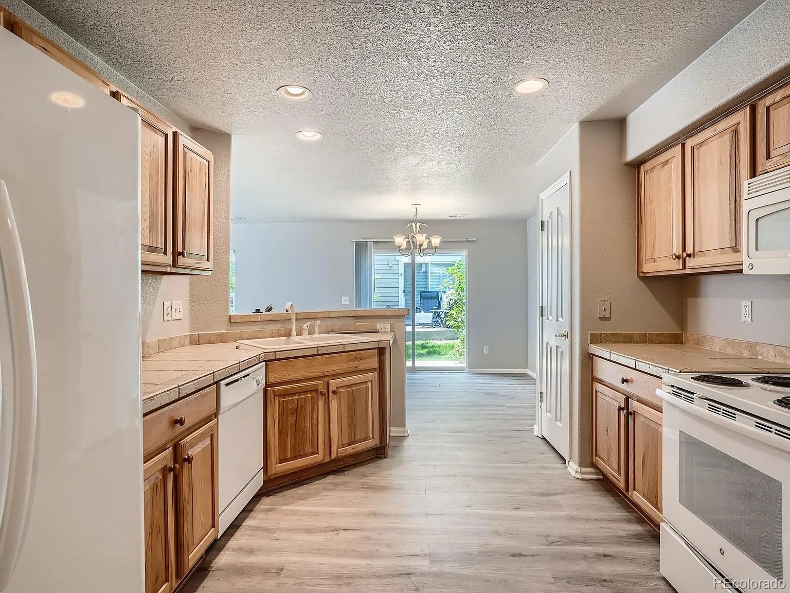 MLS Image #14 for 12837  mayfair way,englewood, Colorado
