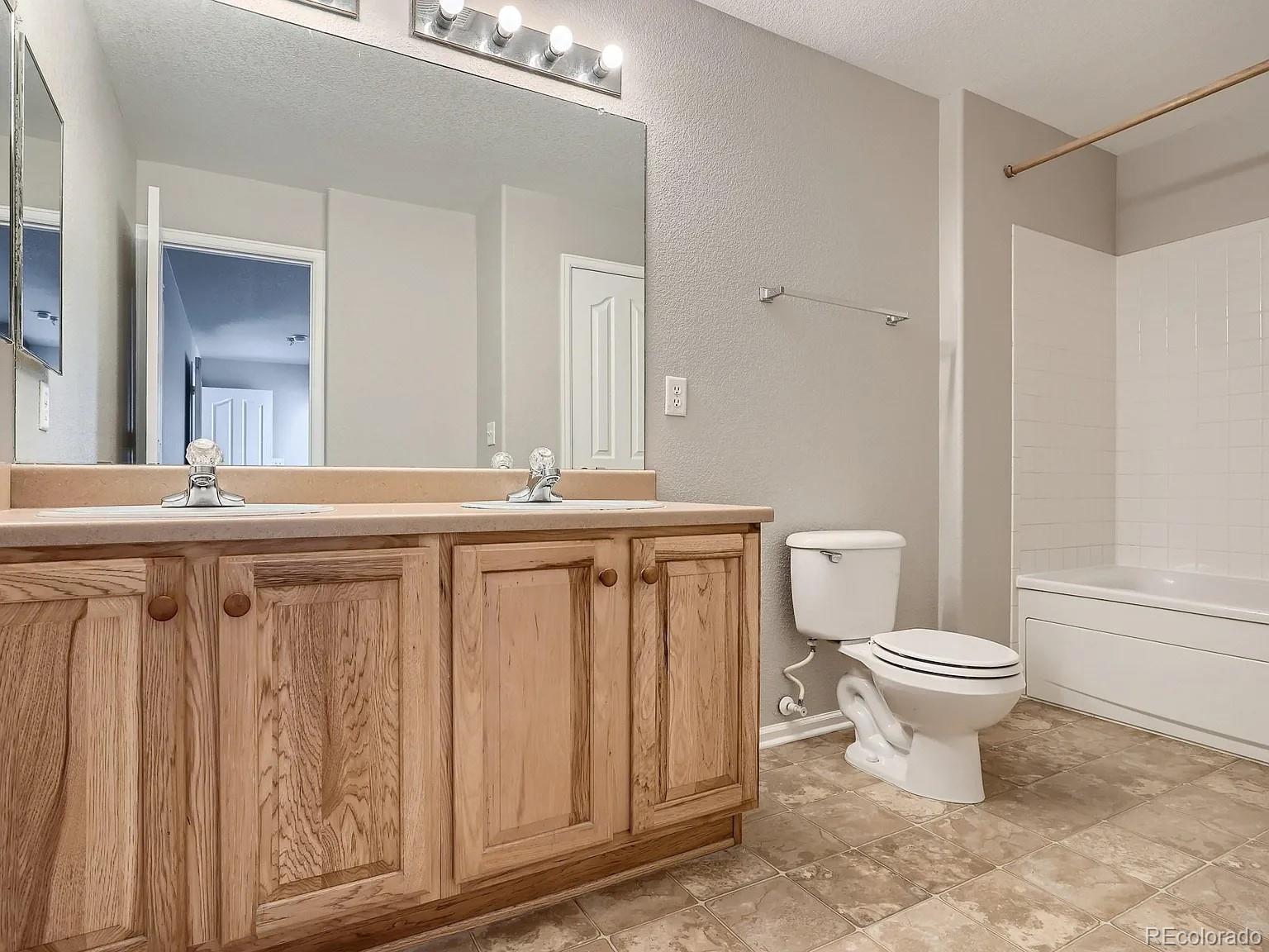 MLS Image #38 for 12837  mayfair way,englewood, Colorado