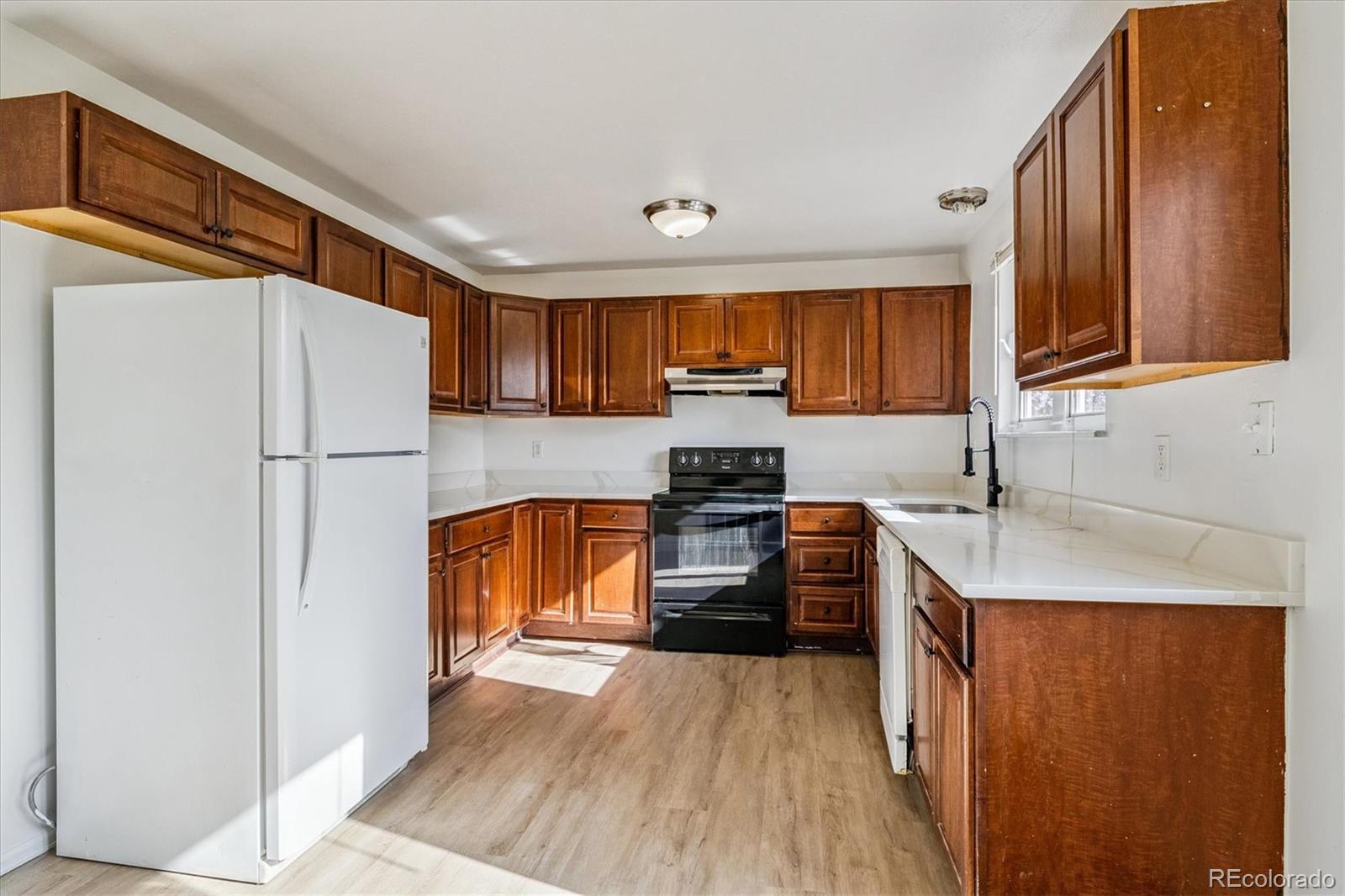 MLS Image #13 for 16032 e floyd avenue,aurora, Colorado