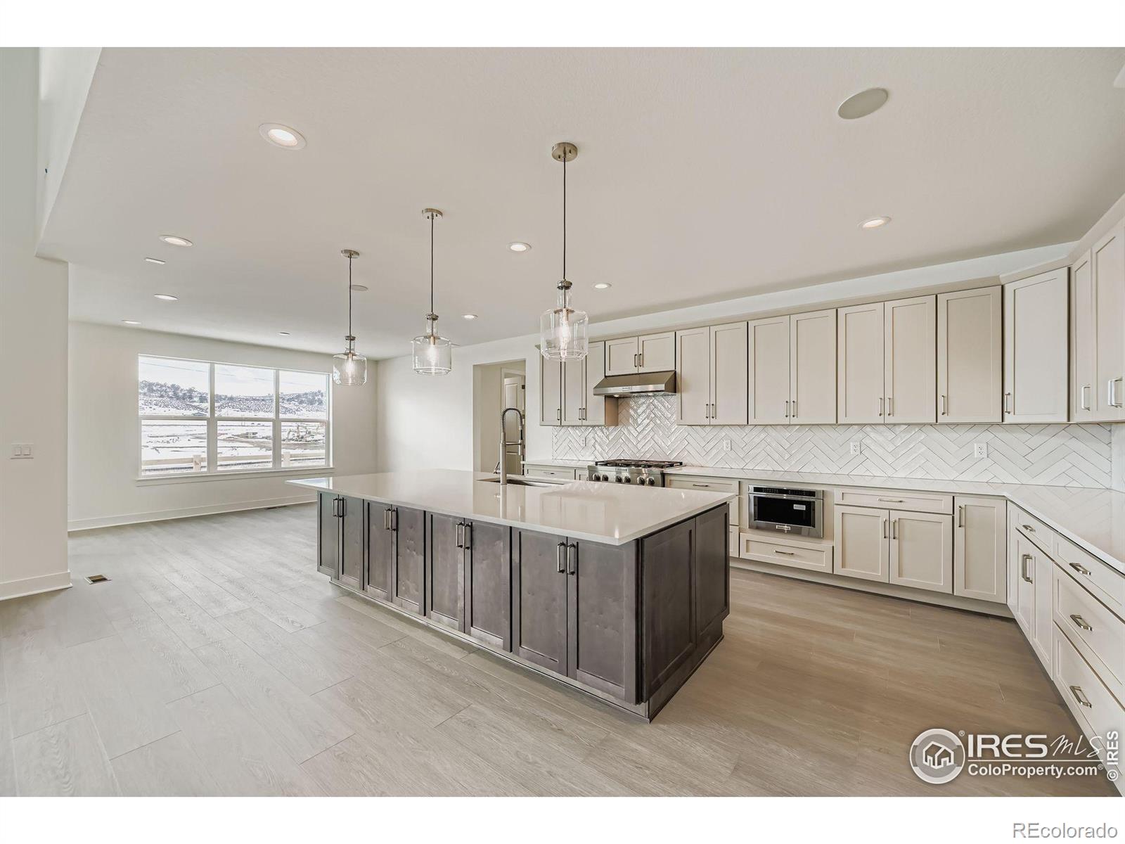 MLS Image #3 for 3157  westcliff drive,loveland, Colorado