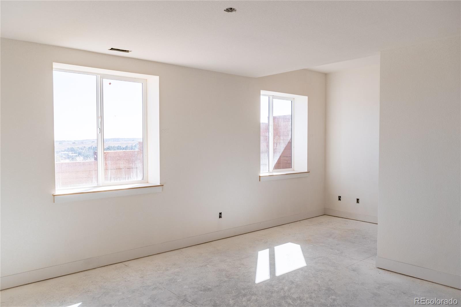 MLS Image #15 for 37054  still rock point,elizabeth, Colorado