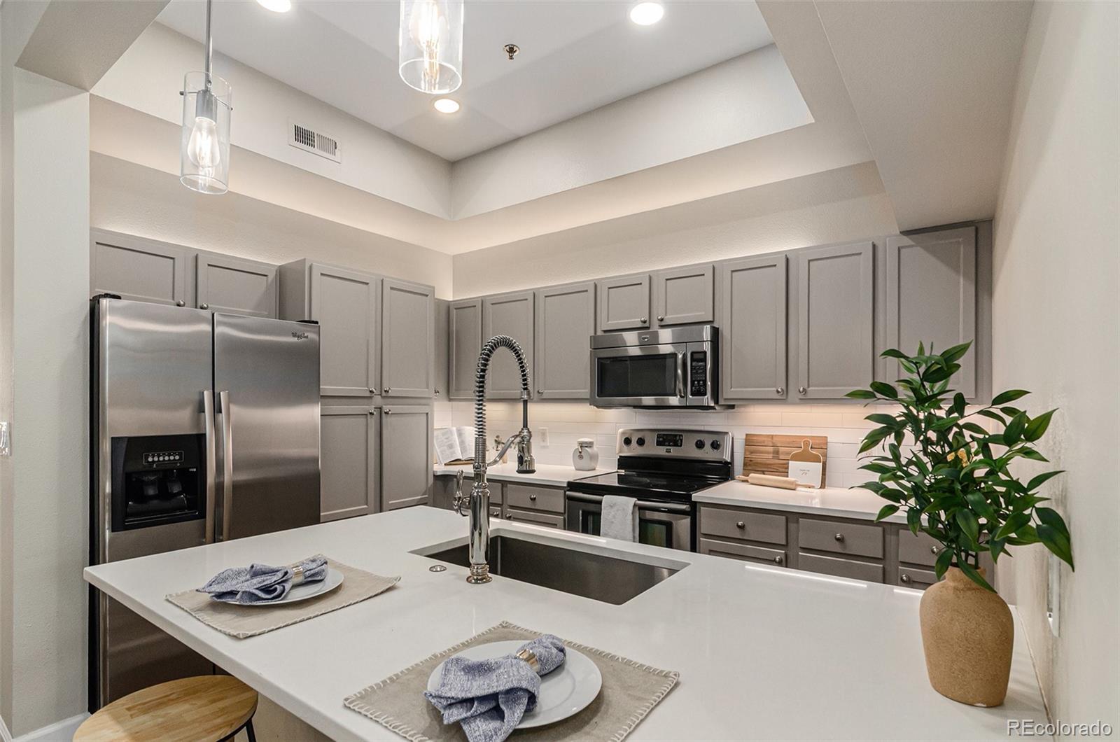 MLS Image #9 for 2580  17th street 202,denver, Colorado