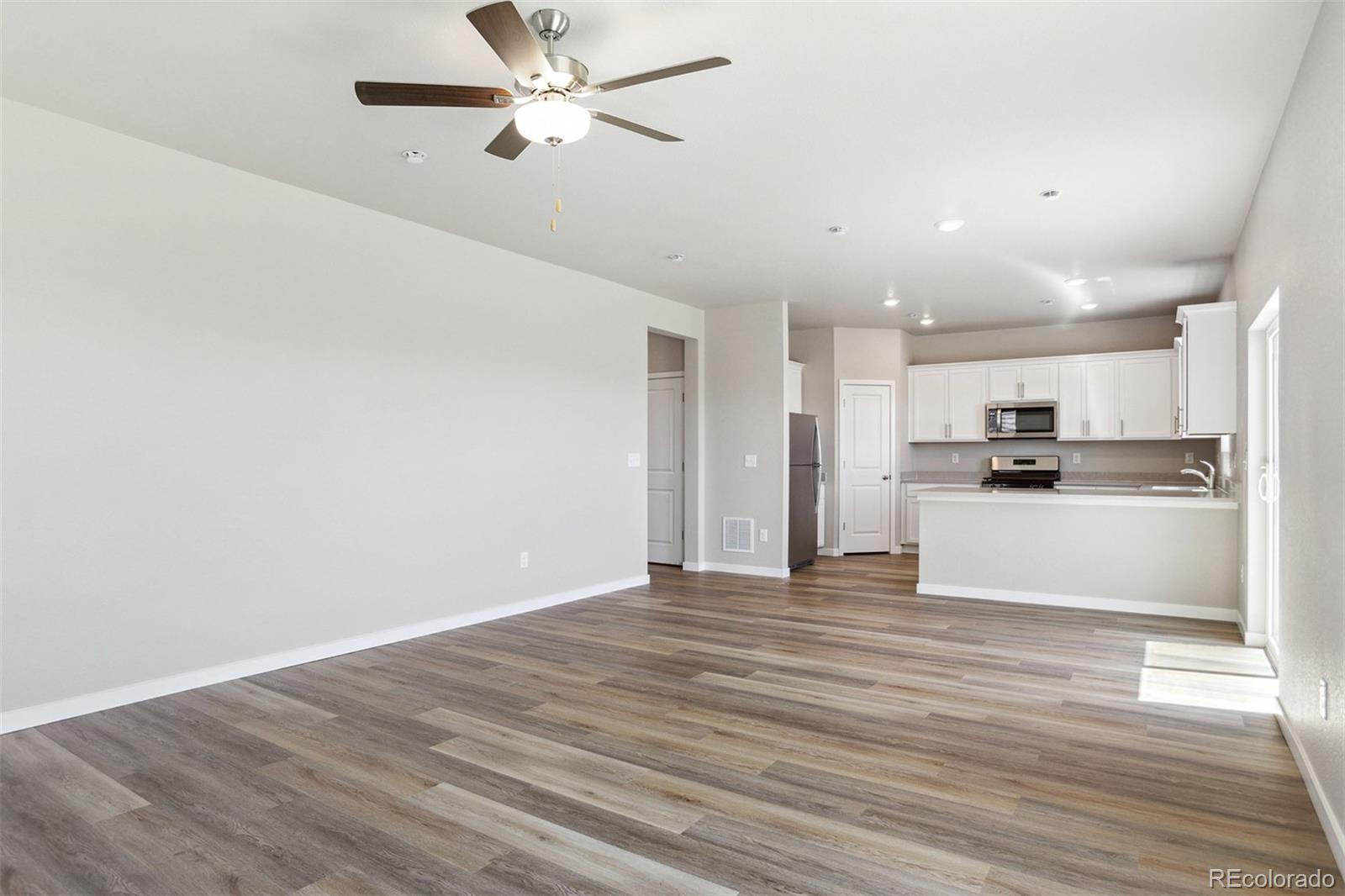 MLS Image #6 for 48205  shetland drive,bennett, Colorado