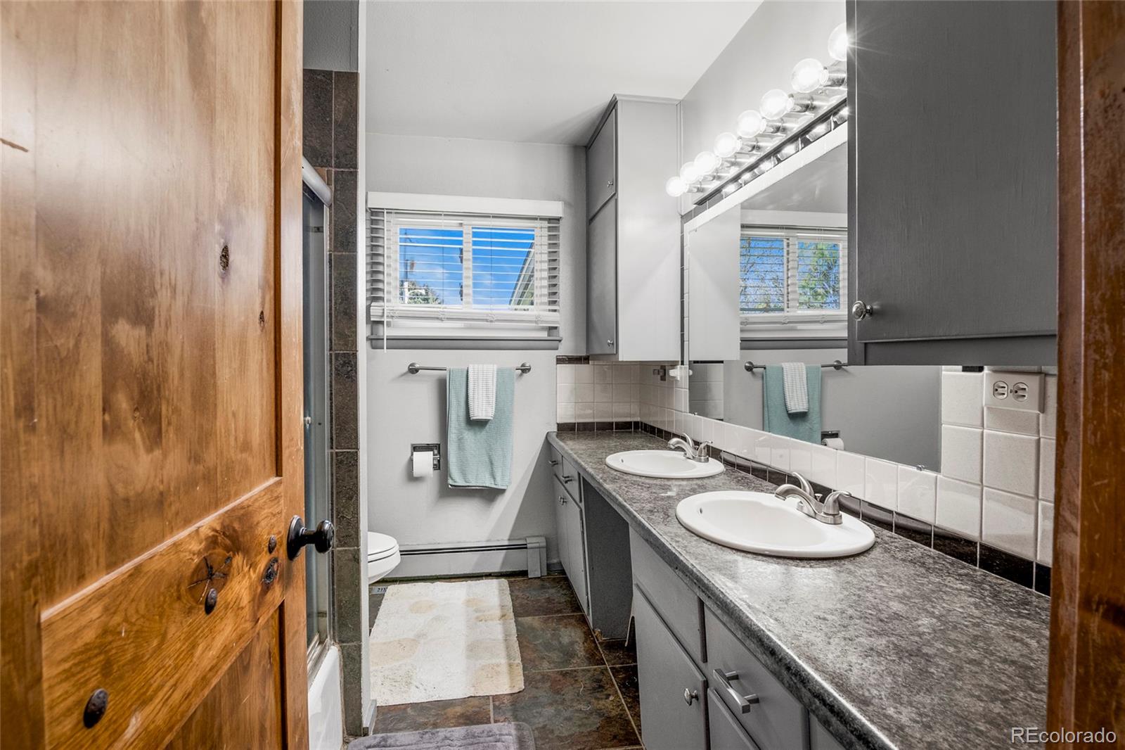 MLS Image #15 for 950  15th street,burlington, Colorado