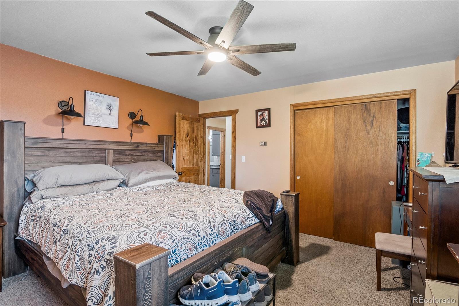 MLS Image #18 for 950  15th street,burlington, Colorado