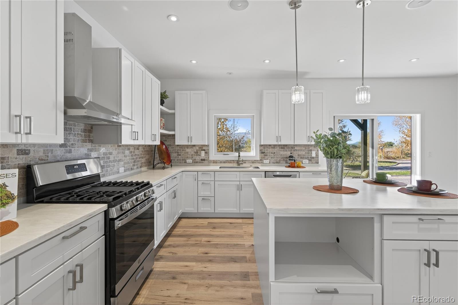 MLS Image #13 for 13  belgian court,silt, Colorado
