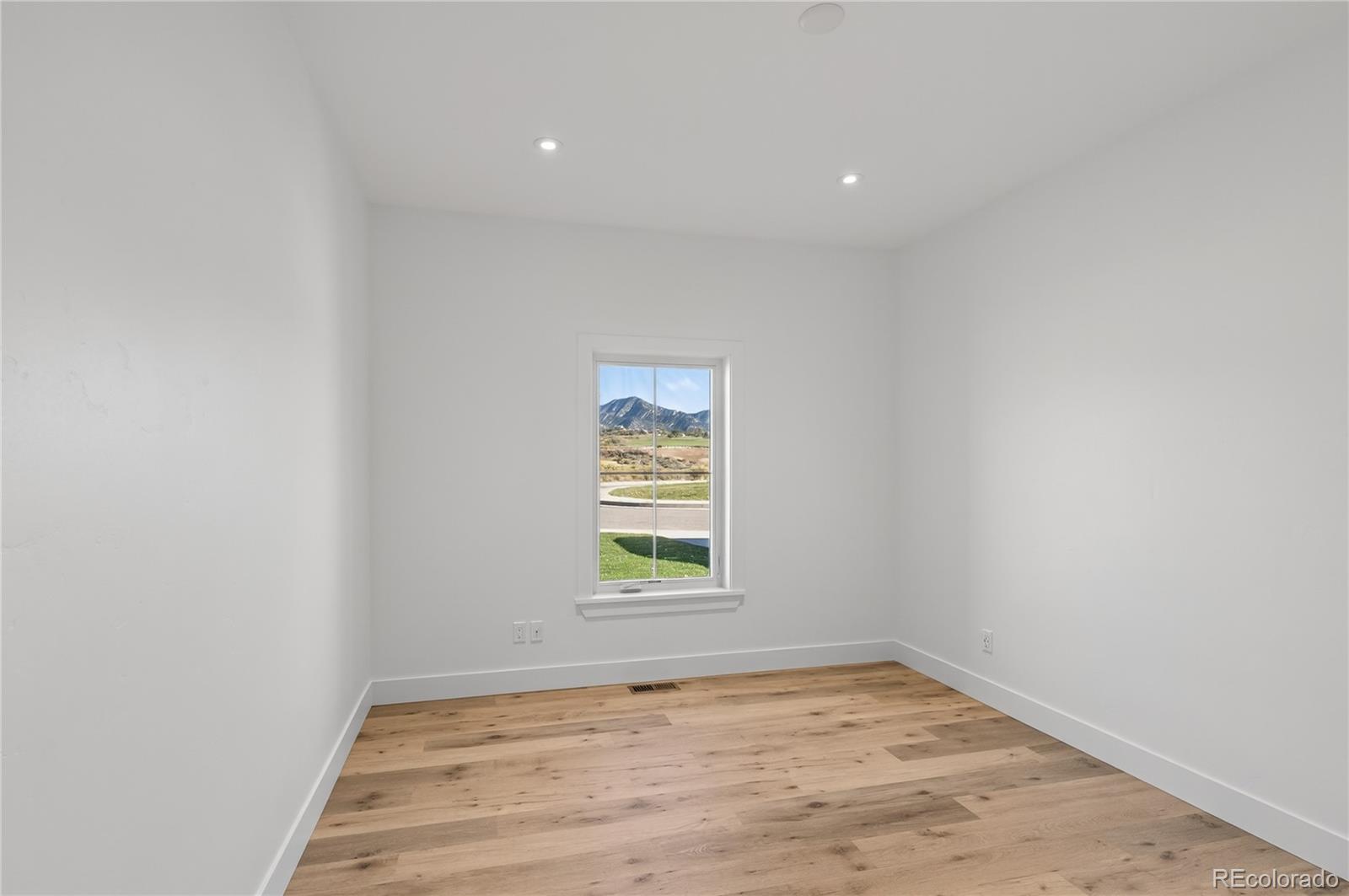 MLS Image #25 for 13  belgian court,silt, Colorado