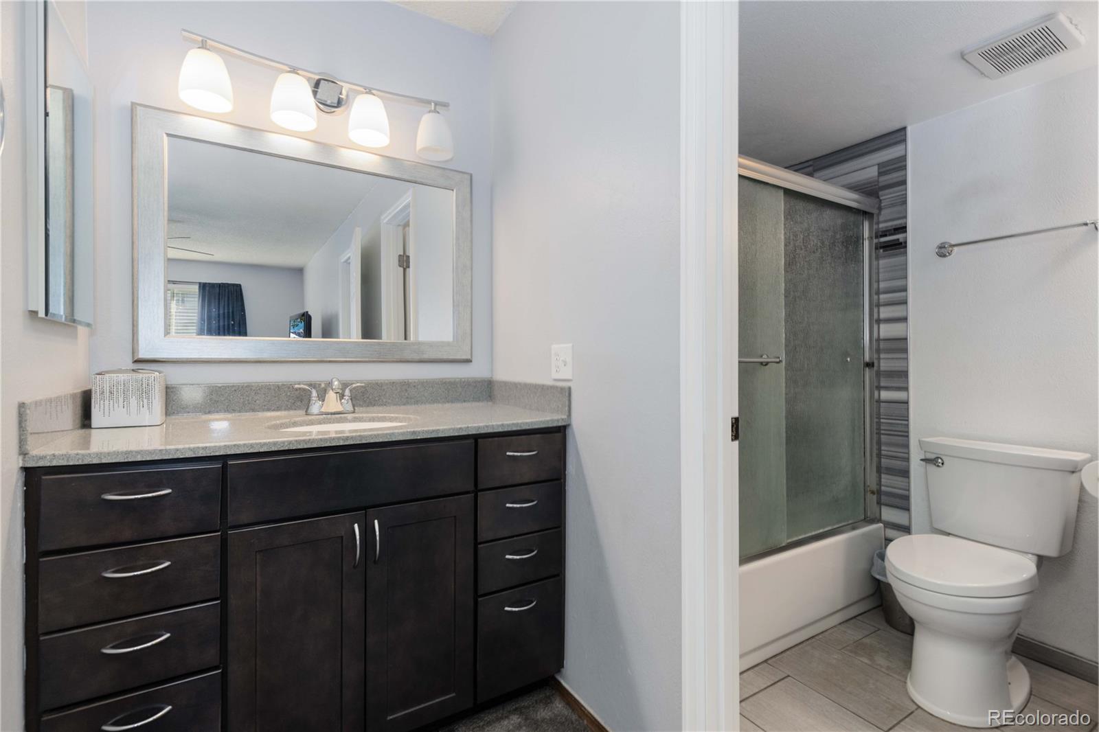 MLS Image #11 for 5657 s oak street,littleton, Colorado