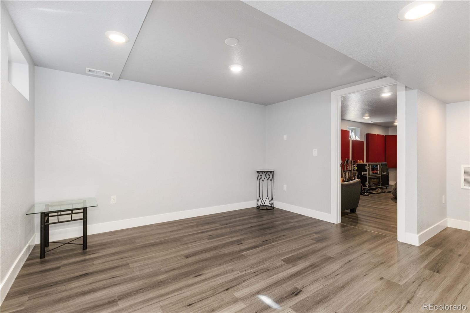 MLS Image #22 for 5657 s oak street,littleton, Colorado