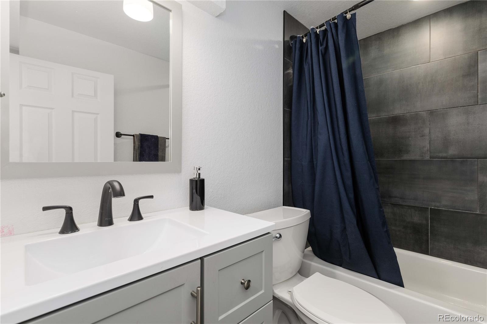 MLS Image #26 for 5657 s oak street,littleton, Colorado