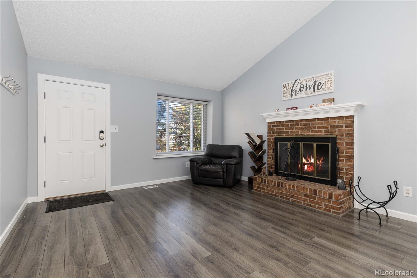 MLS Image #3 for 5657 s oak street,littleton, Colorado