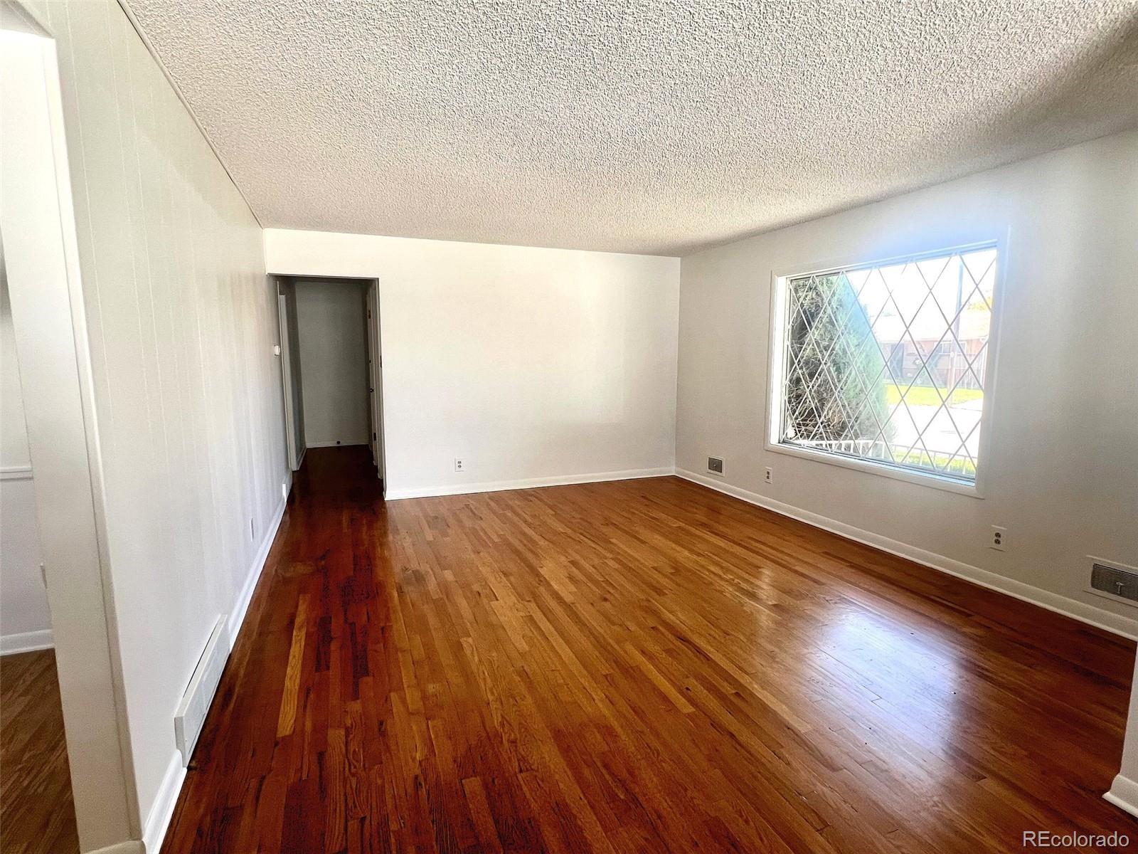 MLS Image #3 for 6900  ruth way,denver, Colorado