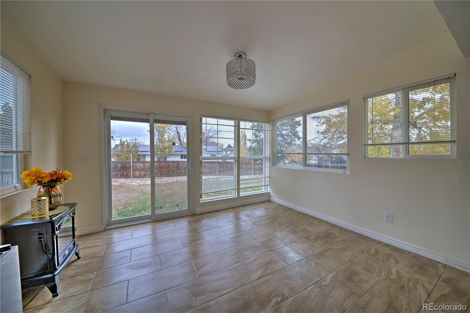 MLS Image #5 for 17871 e wyoming place,aurora, Colorado