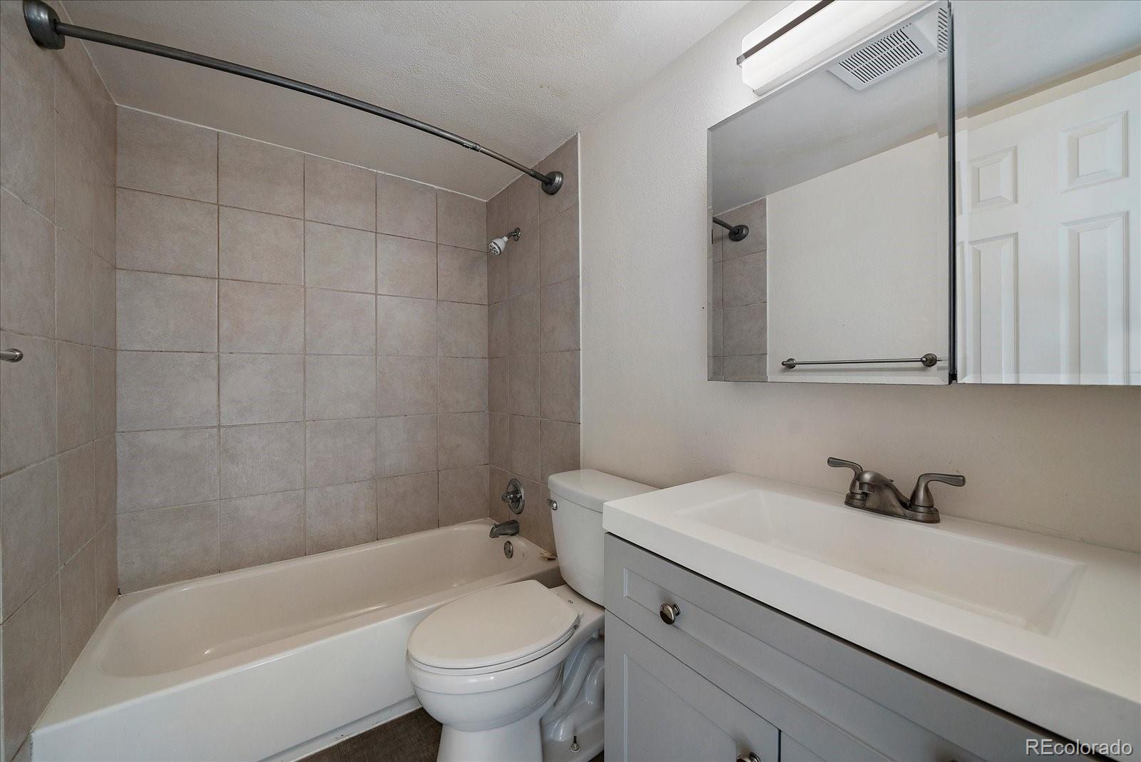 MLS Image #9 for 4569 s lowell boulevard b,denver, Colorado