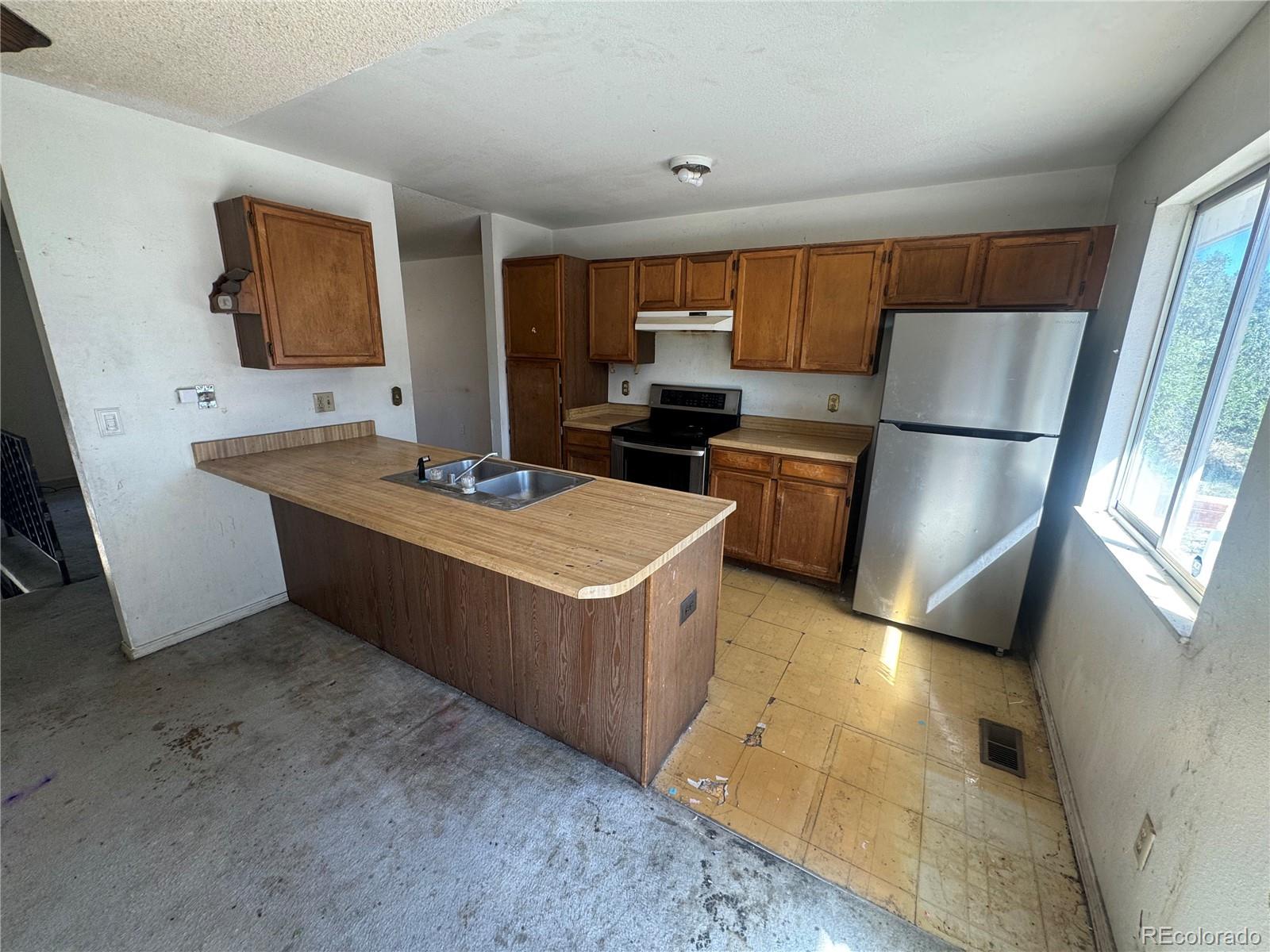 MLS Image #2 for 1156 s cathay street,aurora, Colorado