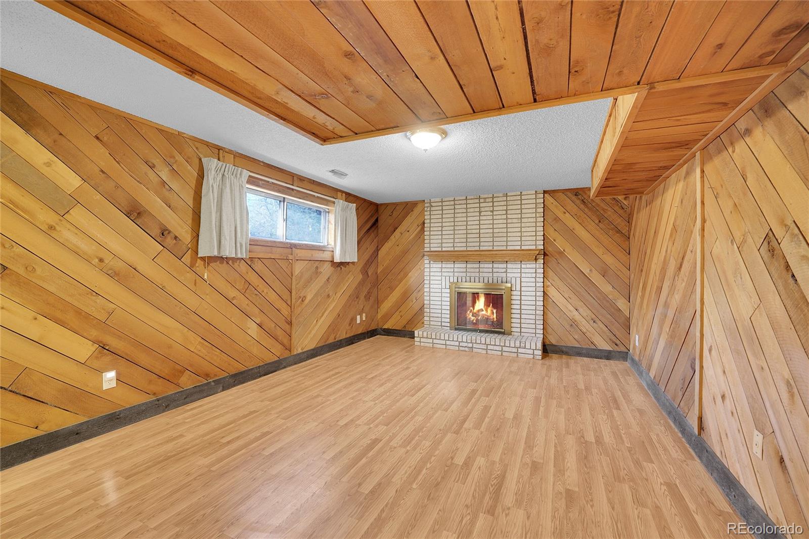 MLS Image #10 for 7165 s syracuse court,centennial, Colorado