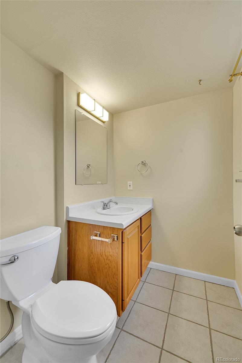 MLS Image #13 for 7165 s syracuse court,centennial, Colorado