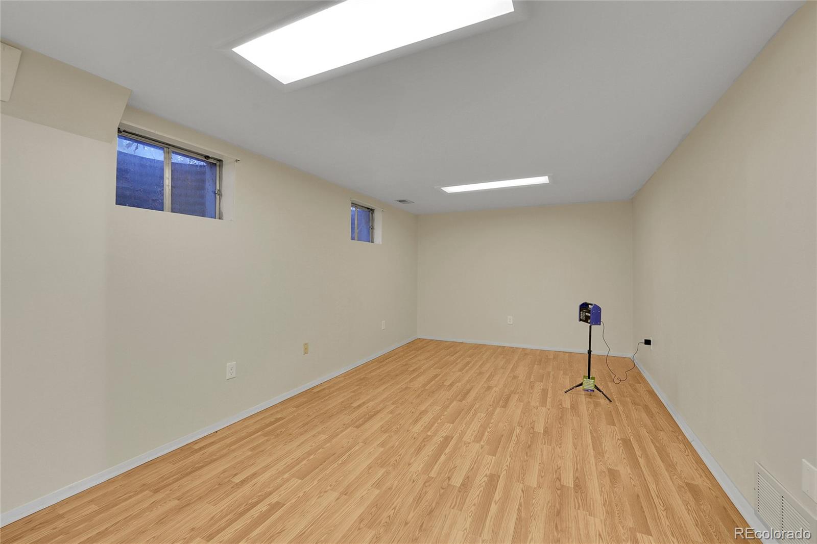 MLS Image #14 for 7165 s syracuse court,centennial, Colorado